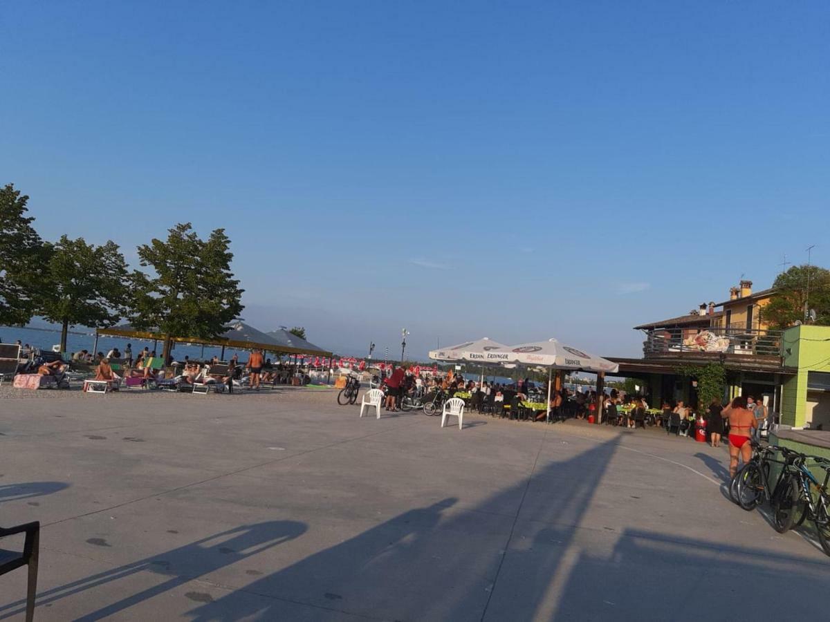 Da Enzo Desenzano del Garda Exterior foto