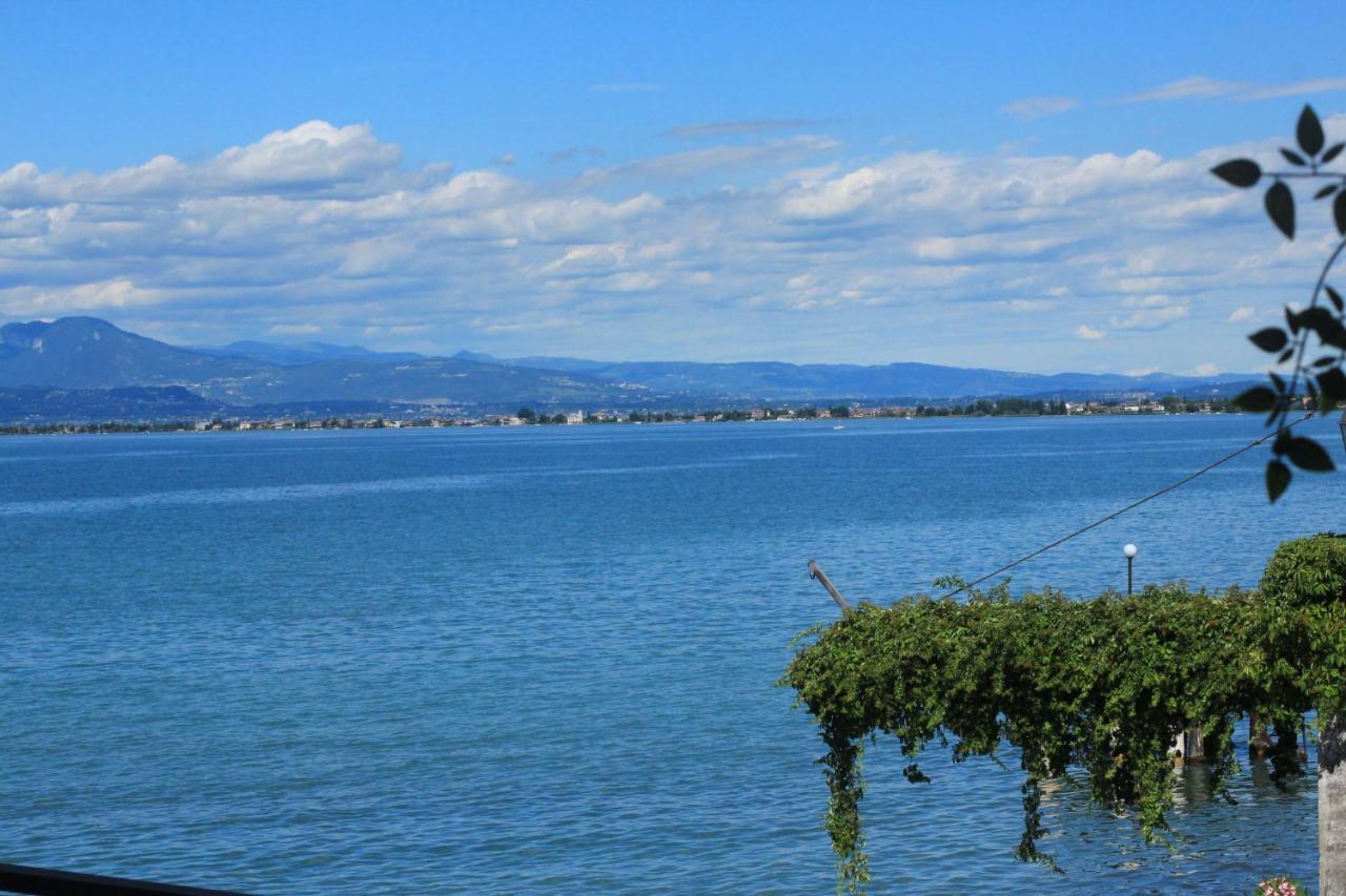Da Enzo Desenzano del Garda Exterior foto